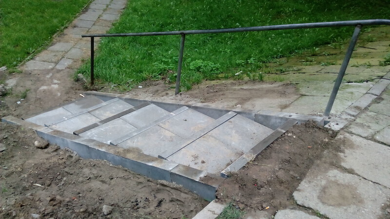 Zdjęcie 4: Remontują schody – wreszcie