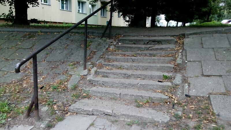 Zdjęcie 5: Remontują schody – wreszcie