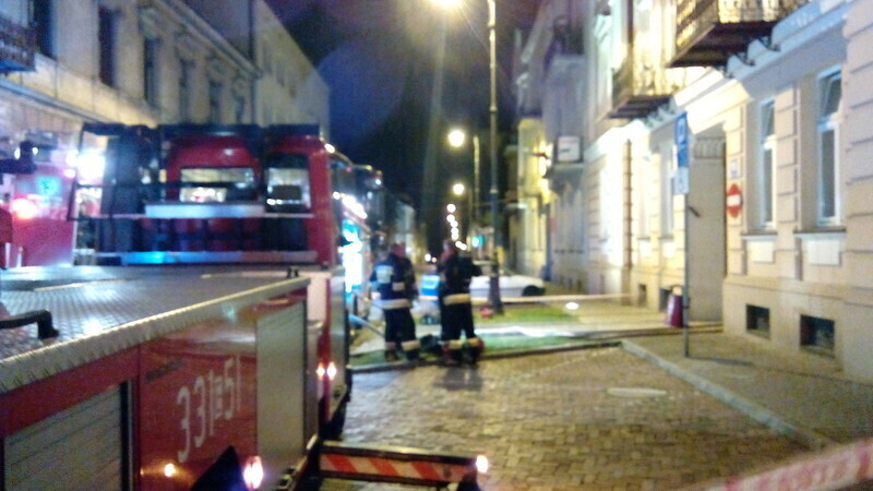Zdjęcie 6: Pożar w kamienicy przy Dąbrowskiego