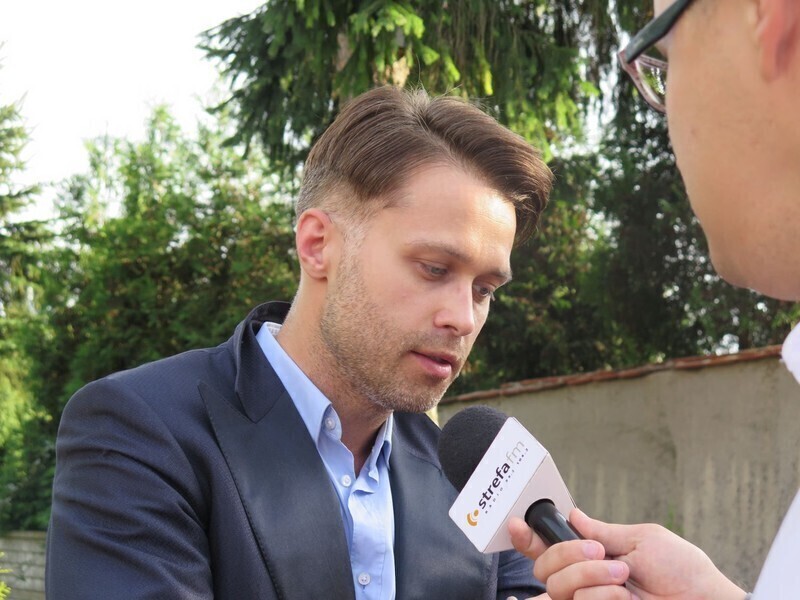 Zdjęcie 4: Wolbórz: Maciej Zakościelny w roli narratora 