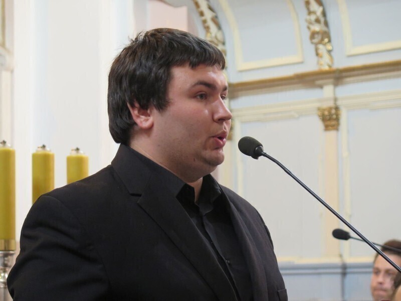 Zdjęcie 9: Wolbórz: Maciej Zakościelny w roli narratora 