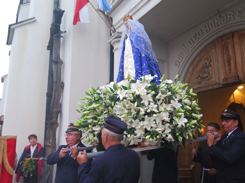 Zdjęcie 8: Pierwsza taka procesja w Piotrkowie