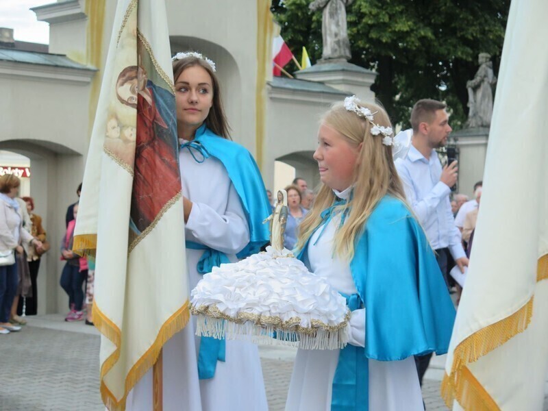 Zdjęcie 9: Pierwsza taka procesja w Piotrkowie