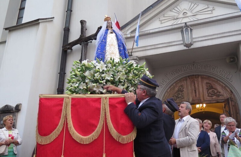 Zdjęcie 10: Pierwsza taka procesja w Piotrkowie