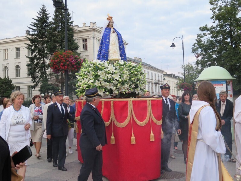 Zdjęcie 21: Pierwsza taka procesja w Piotrkowie