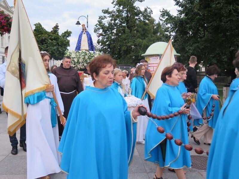 Zdjęcie 22: Pierwsza taka procesja w Piotrkowie