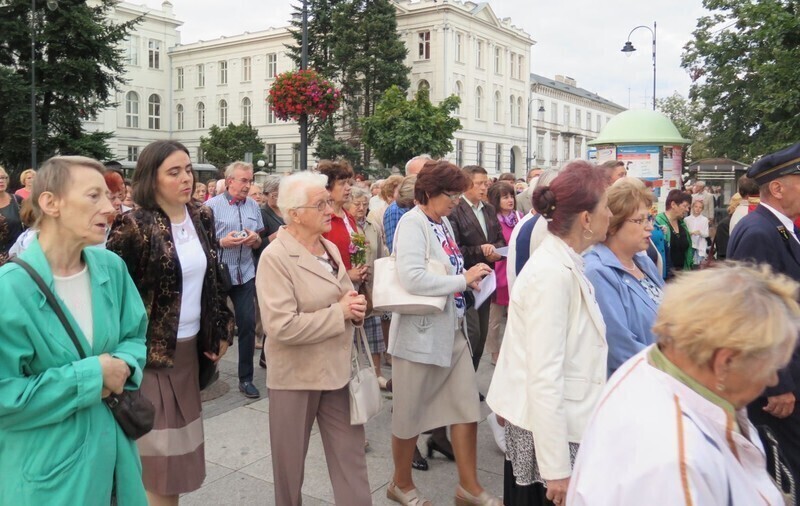 Zdjęcie 24: Pierwsza taka procesja w Piotrkowie