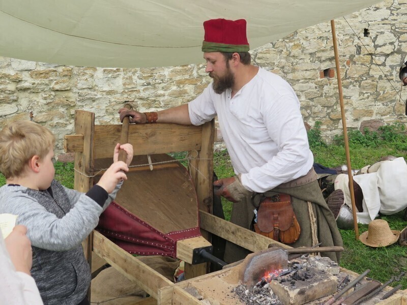 Zdjęcie 7: Średniowieczna biesiada w Sulejowie
