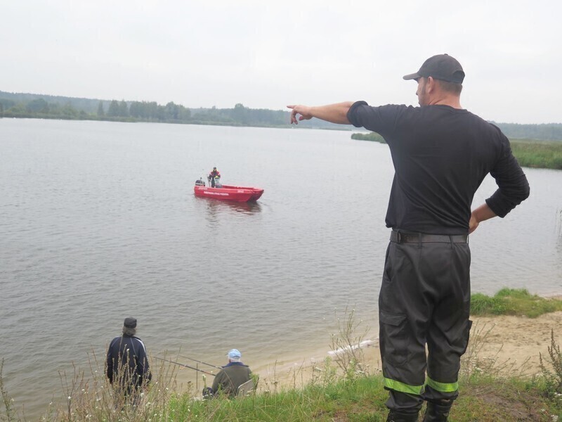 Zdjęcie 1: Na Bugaju trwają poszukiwania. 55-latek utonął? 
