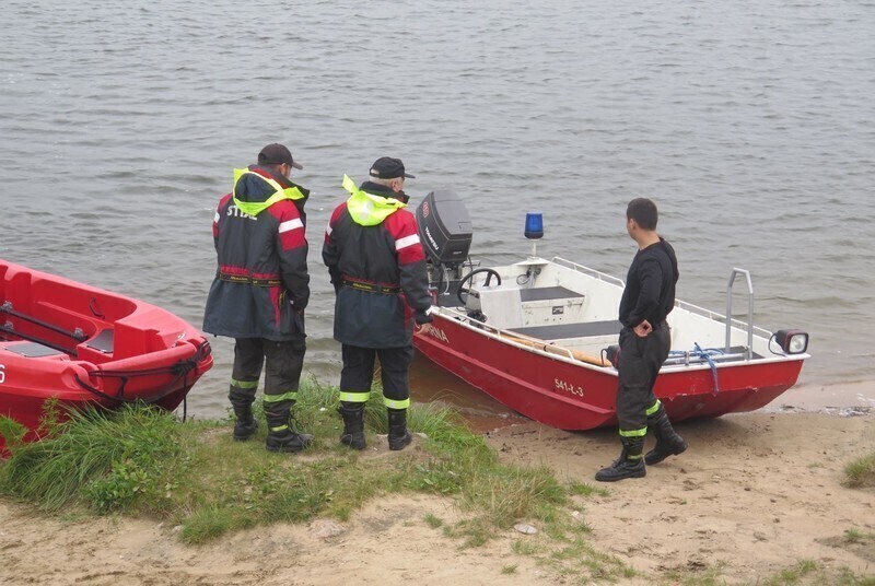 Zdjęcie 9: Na Bugaju trwają poszukiwania. 55-latek utonął? 