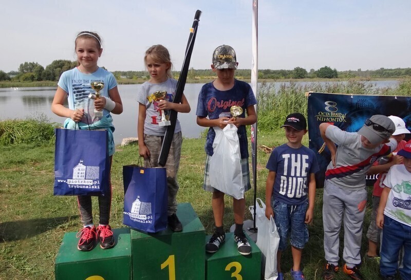 Zdjęcie 2: Najpierw wędkowali, potem grillowali 