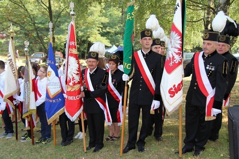 Zdjęcie 2: Minister Macierewicz na Górach Borowskich w gm. Wola Krzysztoporska 
