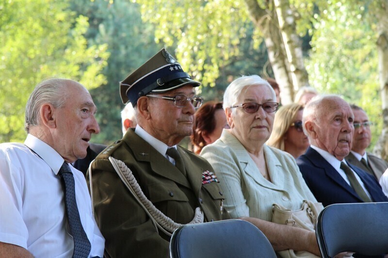 Zdjęcie 5: Minister Macierewicz na Górach Borowskich w gm. Wola Krzysztoporska 