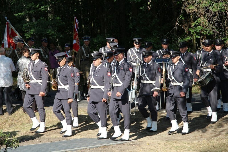 Zdjęcie 6: Minister Macierewicz na Górach Borowskich w gm. Wola Krzysztoporska 