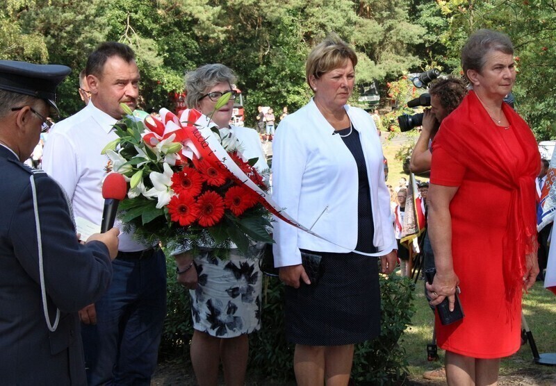 Zdjęcie 33: Minister Macierewicz na Górach Borowskich w gm. Wola Krzysztoporska 