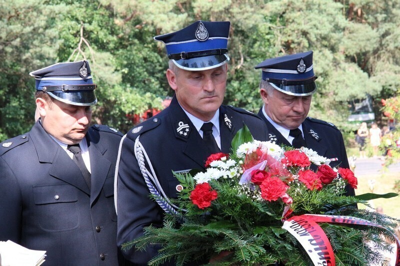 Zdjęcie 38: Minister Macierewicz na Górach Borowskich w gm. Wola Krzysztoporska 