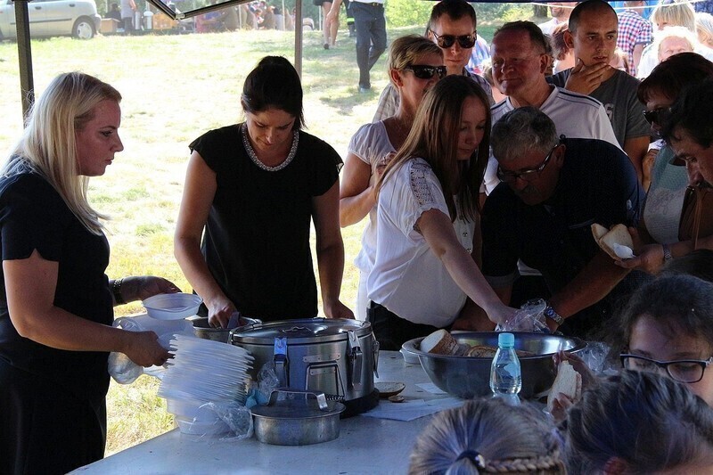 Zdjęcie 45: Minister Macierewicz na Górach Borowskich w gm. Wola Krzysztoporska 