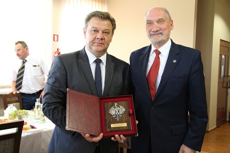 Zdjęcie 48: Minister Macierewicz na Górach Borowskich w gm. Wola Krzysztoporska 