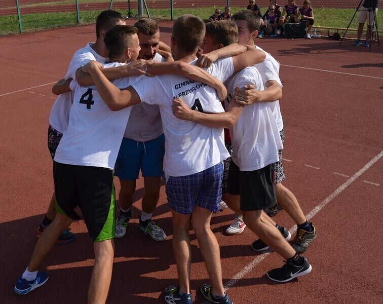 Zdjęcie 7: Gimnazjaliści z Przygłowa najlepsi