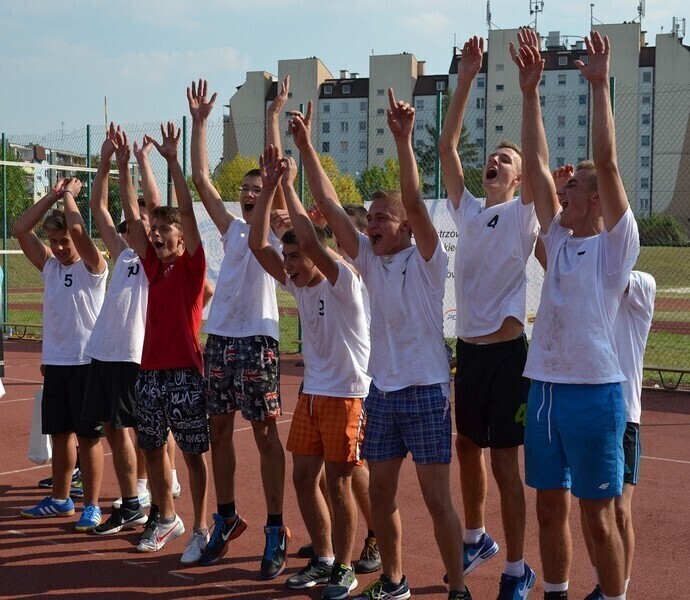 Zdjęcie 11: Gimnazjaliści z Przygłowa najlepsi