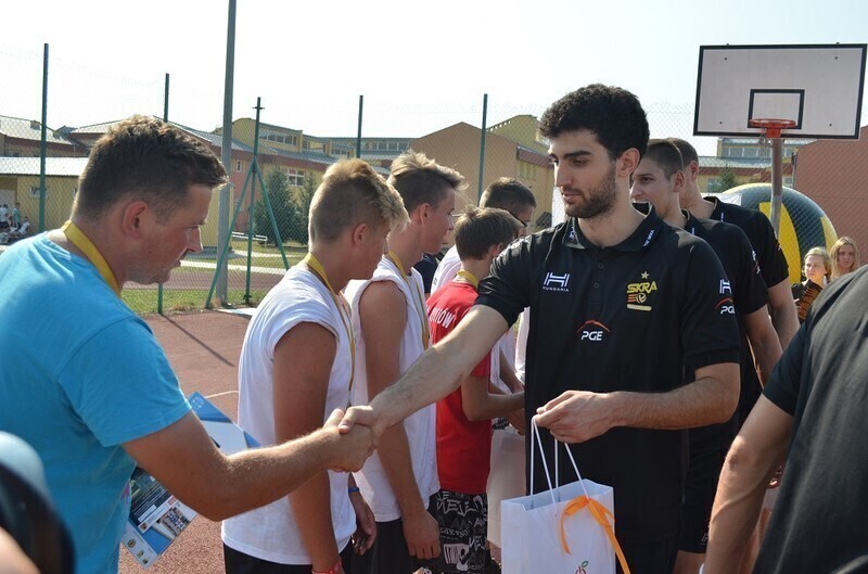 Zdjęcie 12: Gimnazjaliści z Przygłowa najlepsi