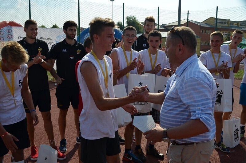 Zdjęcie 14: Gimnazjaliści z Przygłowa najlepsi