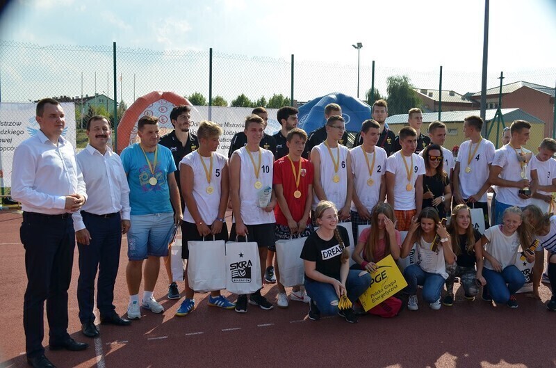 Zdjęcie 15: Gimnazjaliści z Przygłowa najlepsi