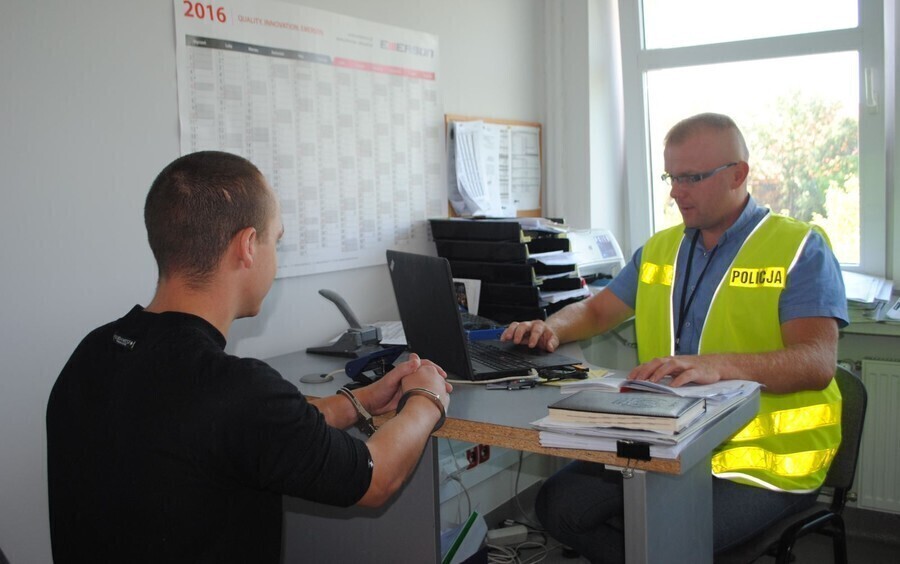 Ukradł samochód i spowodował kolizję