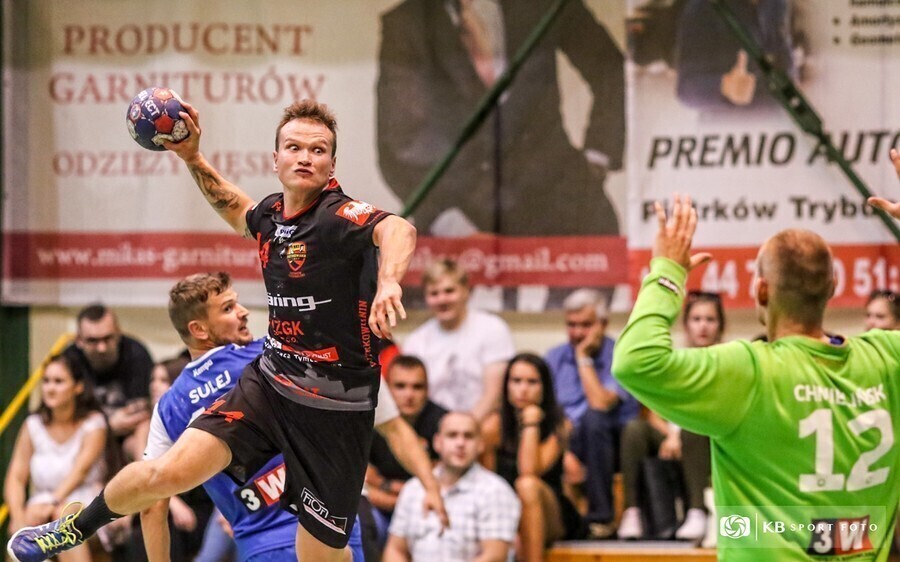 Piotrkowianin przegrał w pojedynku bieniaminków