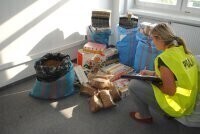 Piotrków. Kontrabanda w samochodzie