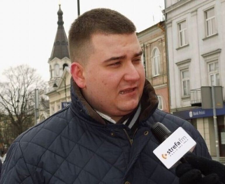 Misiewicz występuje do Macierewicza o zawieszenie