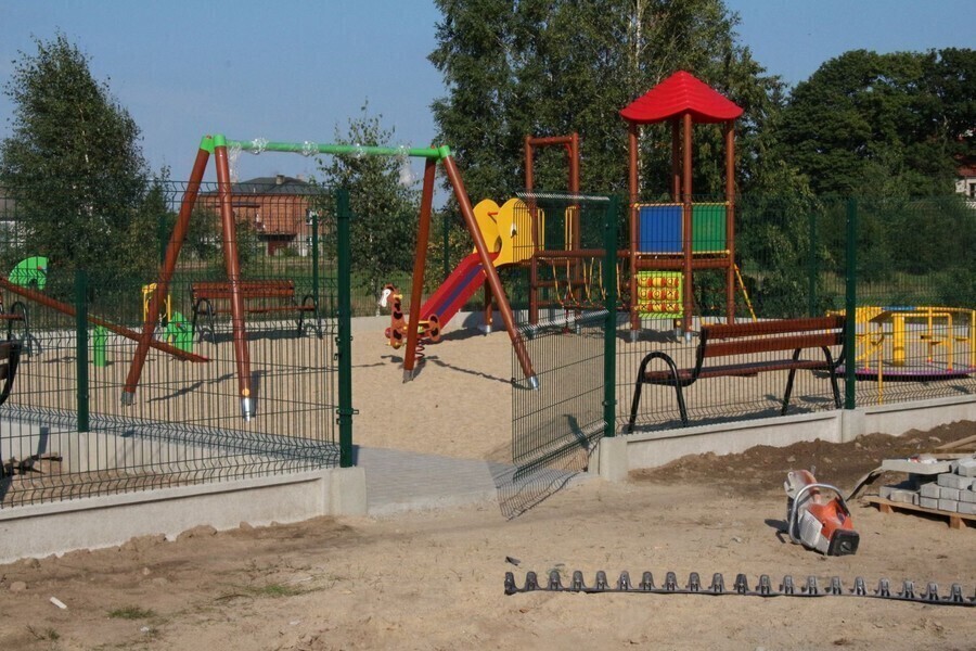 Wola Krzysztoporska Kompleksy sportowe w sześciu miejscowościach