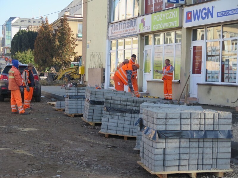 Zdjęcie 7: Sienkiewicza w granicie. Będzie opóźnienie?