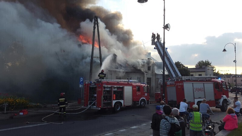 Zdjęcie 4: Pożar pustostanu przy Narutowicza