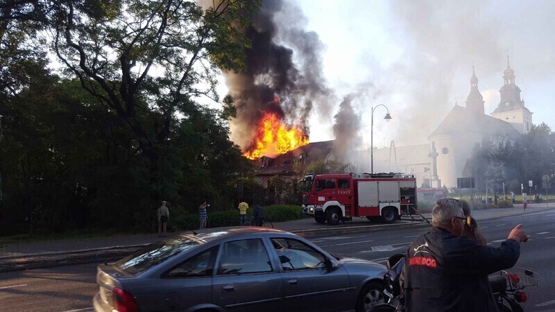 Zdjęcie 5: Pożar pustostanu przy Narutowicza