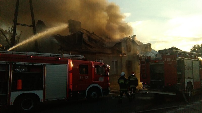 Zdjęcie 9: Pożar pustostanu przy Narutowicza