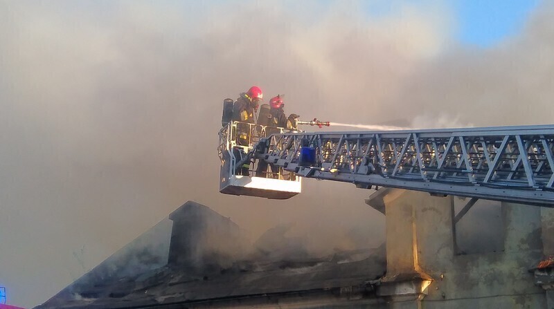 Zdjęcie 16: Pożar pustostanu przy Narutowicza