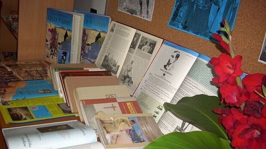 Szkoły w Gomulinie dostały pieniądze na książki