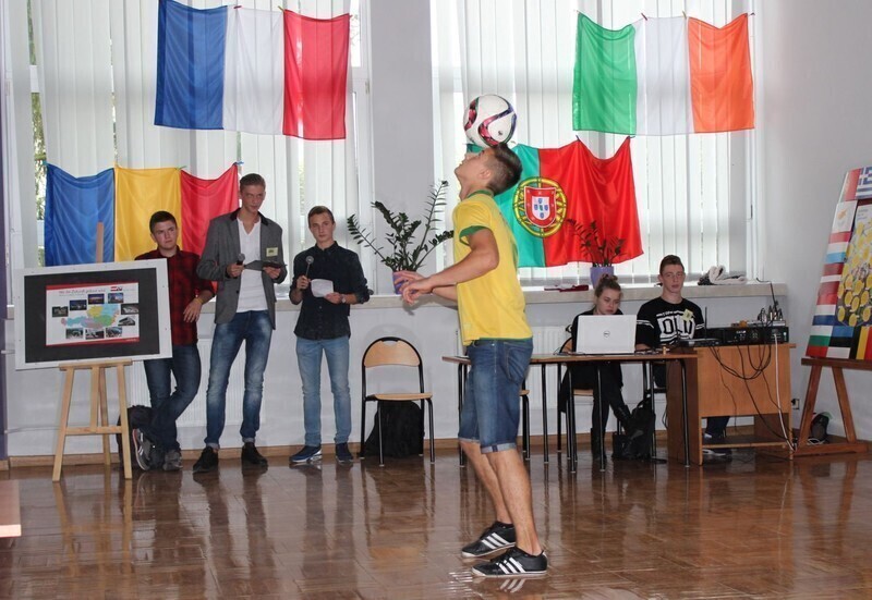 Zdjęcie 2: Europejski Dzień Języków w „Budowlance” 