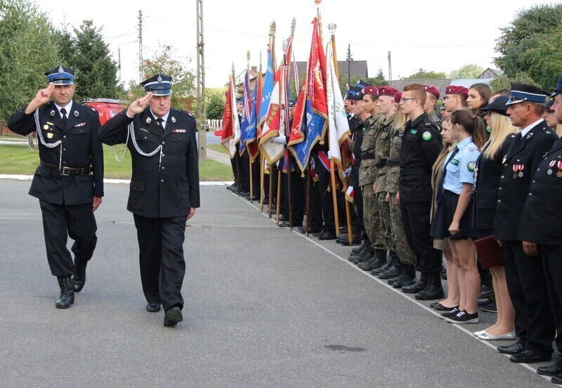 Zdjęcie 7: Strażacy z Bujen świętowali 90-lecie istnienia jednostki