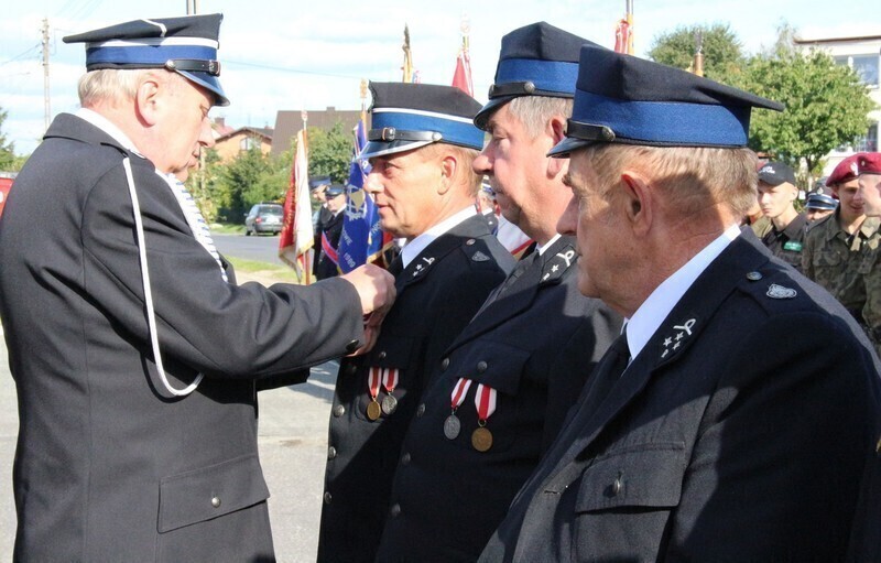 Zdjęcie 9: Strażacy z Bujen świętowali 90-lecie istnienia jednostki