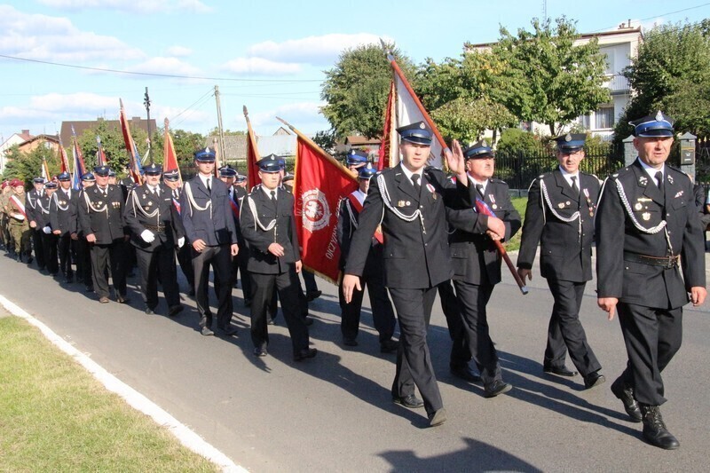 Zdjęcie 15: Strażacy z Bujen świętowali 90-lecie istnienia jednostki