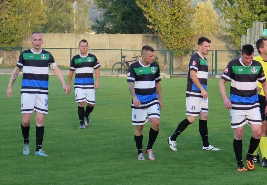 Jest walkower dla Warty Sieradz. Piłkarze zastrajkowali