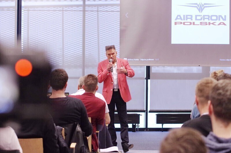 Zdjęcie 4: Wyjątkowe szkolenie uavo vlos / bvlos. Licencja na drona w Warszawie