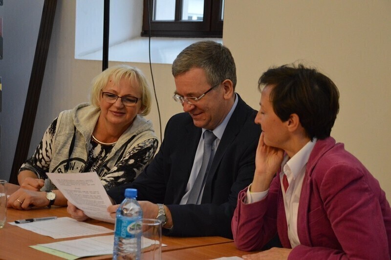 Zdjęcie 5: Ekokonkurs w bibliotece. Wygrała SP 12