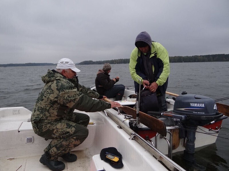 Zdjęcie 10: Złowili 13 szczupaków i 76 okoni 