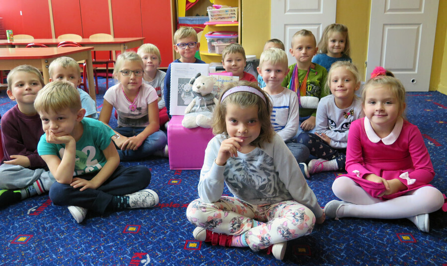 Przedszkolaki czytają... pluszowym misiom