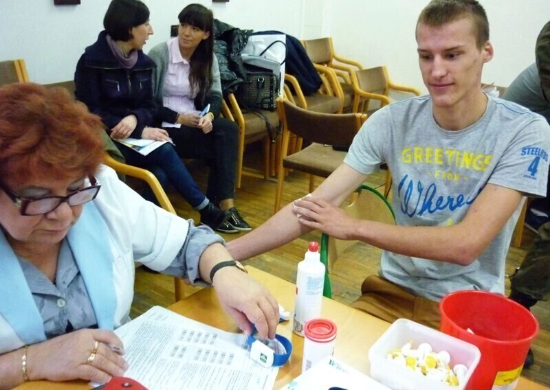 Zdjęcie 5: W szkole w Bujnach uczniowie oddawali krew