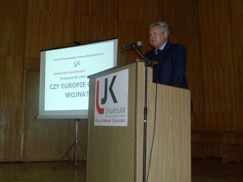 Aleksander Kwaśniewski mówił w Piotrkowie o bezpieczeństwie