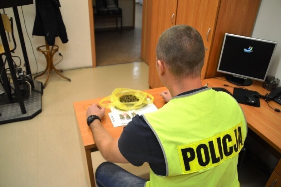 28-latka złapana z marihuaną